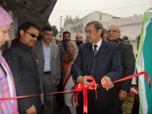 Dr. Bal Kishan, CMS DDU Hospital Aligarh inaugurating the Hepatitis B Vaccination Camp