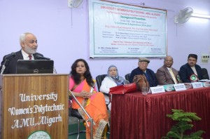 Mr. Imran Salim addressing the workshop at Women's Polytechnic