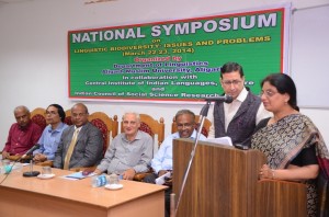 DR SHABANA HAMEED ADDRESSING THE NATIONAL SYMPOSIUM AT DEPARTMENT OF LINGUISTICS