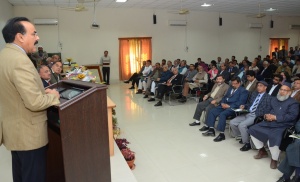 Dr. Arvind Mayaram, Secretary, Ministry of Minority Affairs  addressing at the national seminar on minority development in AMU